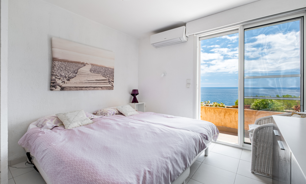 Villa in Èze Bord de Mer – Panoramic Views & Absolute Serenity - 11/16