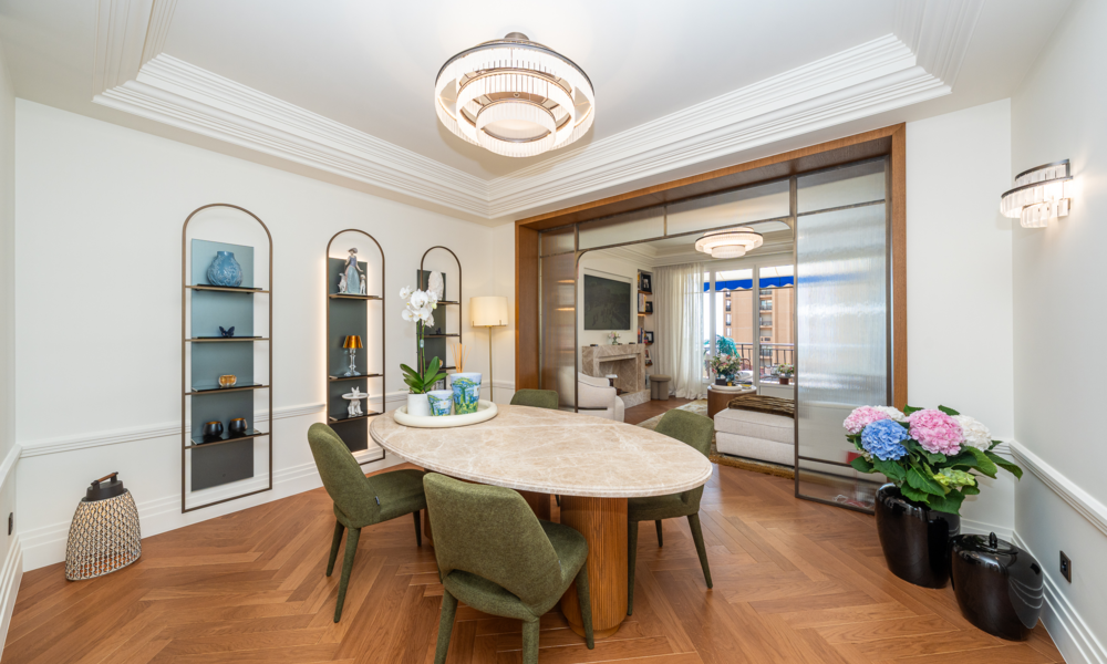 Luxuriously Renovated Apartment With Sea View - 5/14