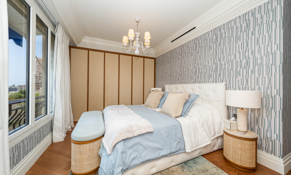 Luxuriously Renovated Apartment With Sea View - 10/14