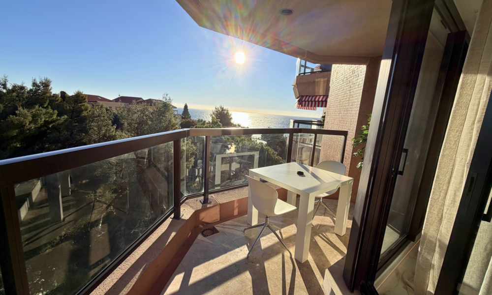 Appartement luxueusement rénové avec de magnifiques vues - 3/4