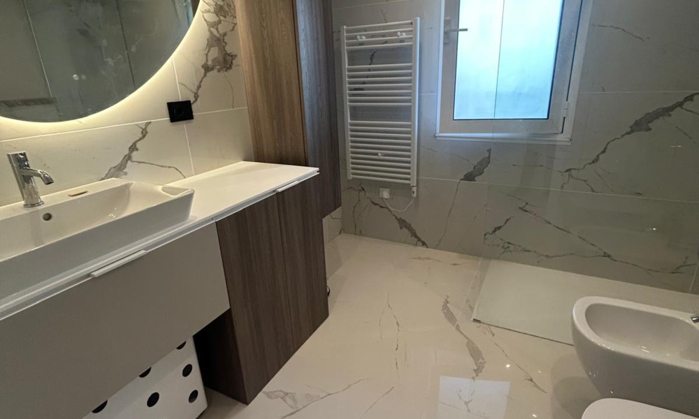 Renovated 2-Room Apartment with Sea & Garden Views - 7/11