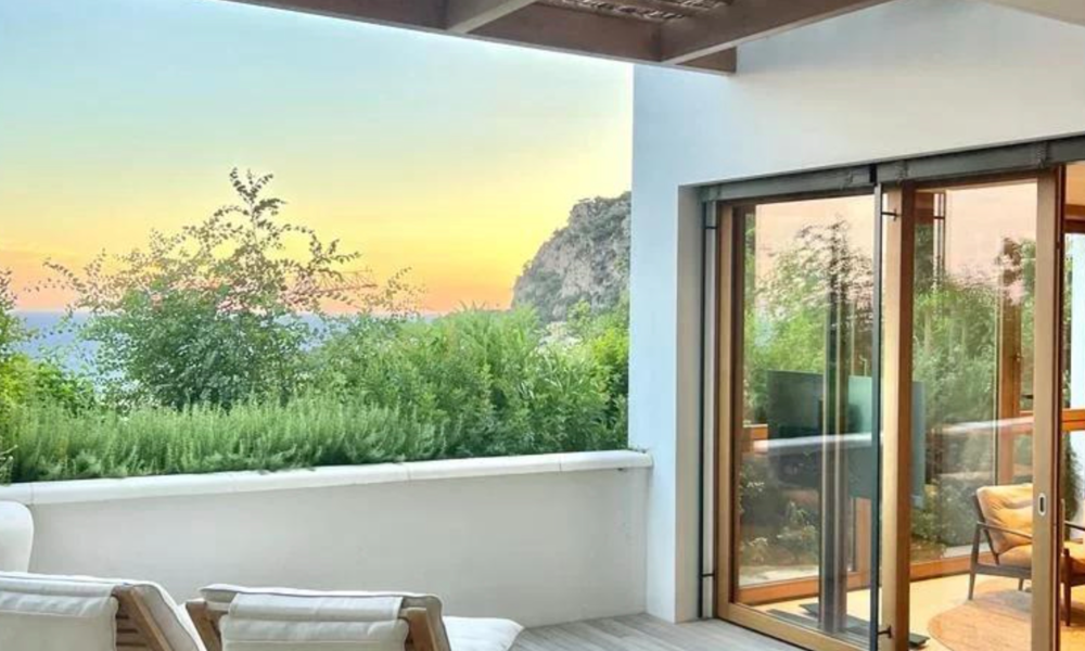 Luxury 2 Bedroom Apartment With Sea View - 3/24