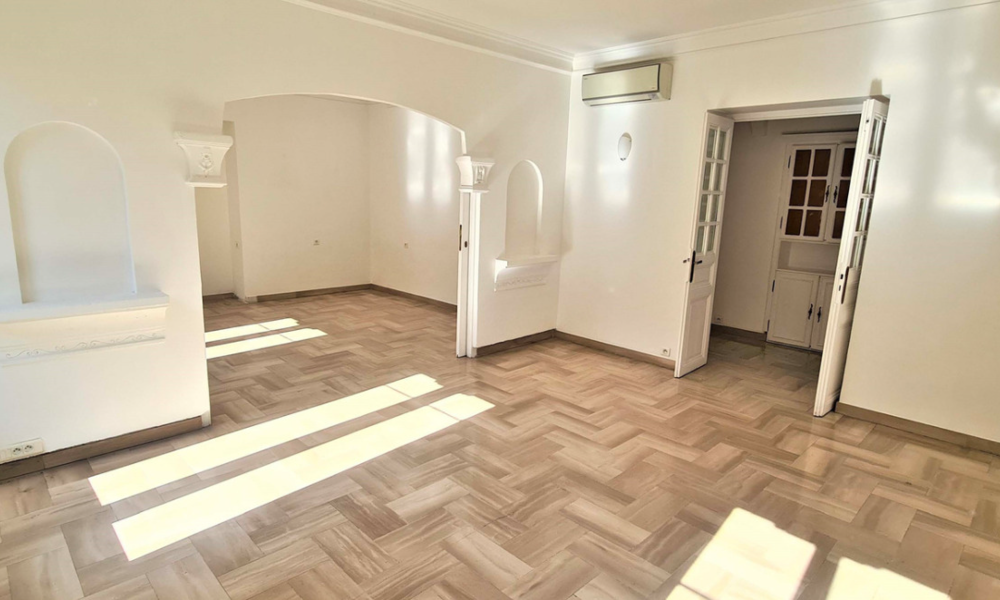 Spacieux Appartement 3 Chambres Dans un Immeuble Bourgeois - 2/6