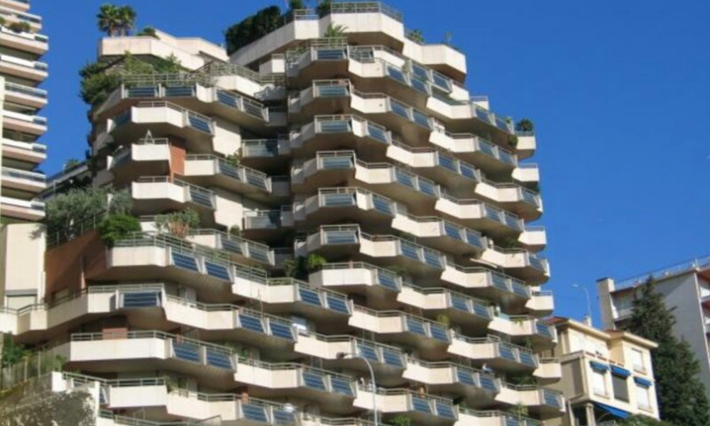 4 Parking Spots In Condamine - 1/8