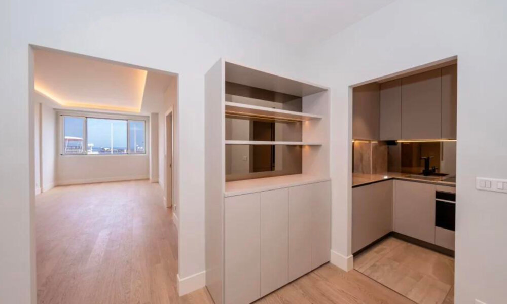 1 Bedroom Apartment with Port Hercules & F1 Views - 6/19