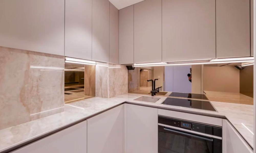 1 Bedroom Apartment with Port Hercules & F1 Views - 8/19