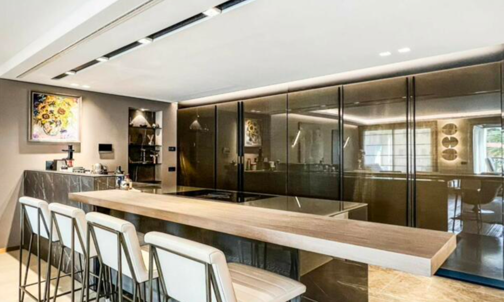 Appartement rénové de 4 chambres avec vue sur la mer - 2/12