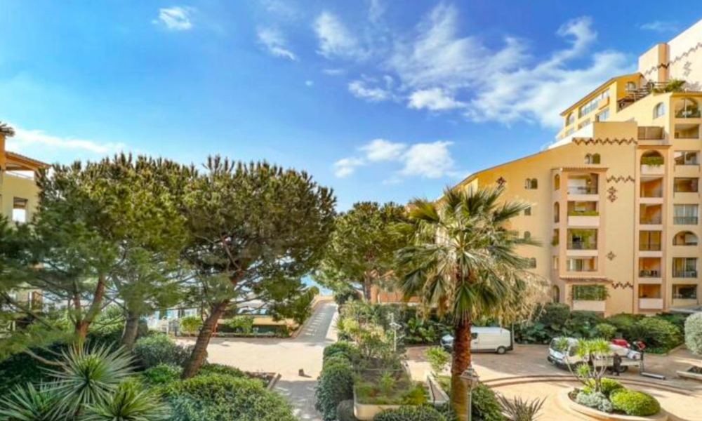 Appartement rénové de 4 chambres avec vue sur la mer - 11/12