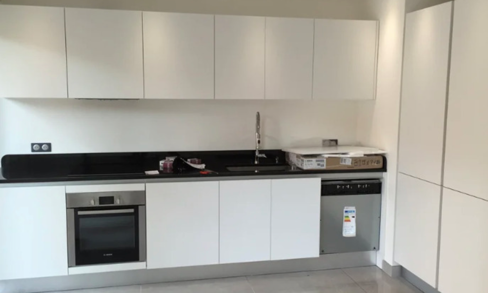 Bellissimo appartamento con vista su Port Hercules e il circuito di Formula 1 - 7/13