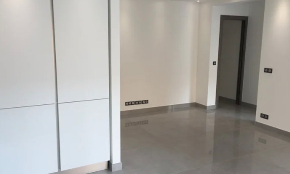 Bellissimo appartamento con vista su Port Hercules e il circuito di Formula 1 - 10/13