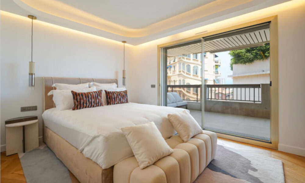 Magnifique appartement rénové avec vue panoramique sur le port de Monaco - 10/14